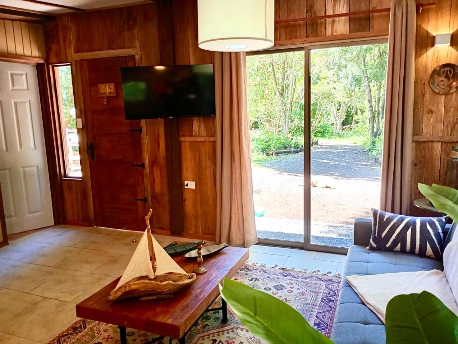 Casa En Bosque A 10 Minutos Del Centro De Pucón